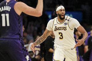 八村塁：领先17分时浓眉依旧在提醒我们 球队需要他这样的领导力