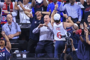 这钱花得值💰️鲍尔默20亿打造的球馆让快船拥有真正的主场优势