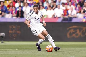 六台记者：姆巴佩不会首发出战萨尔茨堡，他仍然非常虚弱