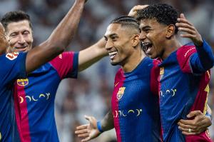 滴老年卡！前国脚：莱万该去沙特了，就像除梅西外其他球星那样