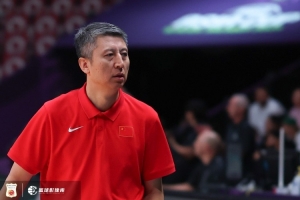 杨毅：这届比赛男篮进攻好命中率高 但郭士强的用人原则是防守