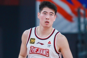 媒体人：程帅澎投射进步明显 这源于苦练&苦练后带来的强大自信