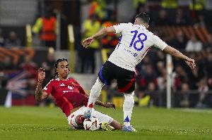 博尔特批评曼联防守：他们只知道按体系站位，不知道上前逼抢