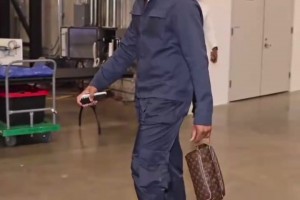 真的爱啊！名场面：安东尼极限助攻，滕哈赫激情庆祝！